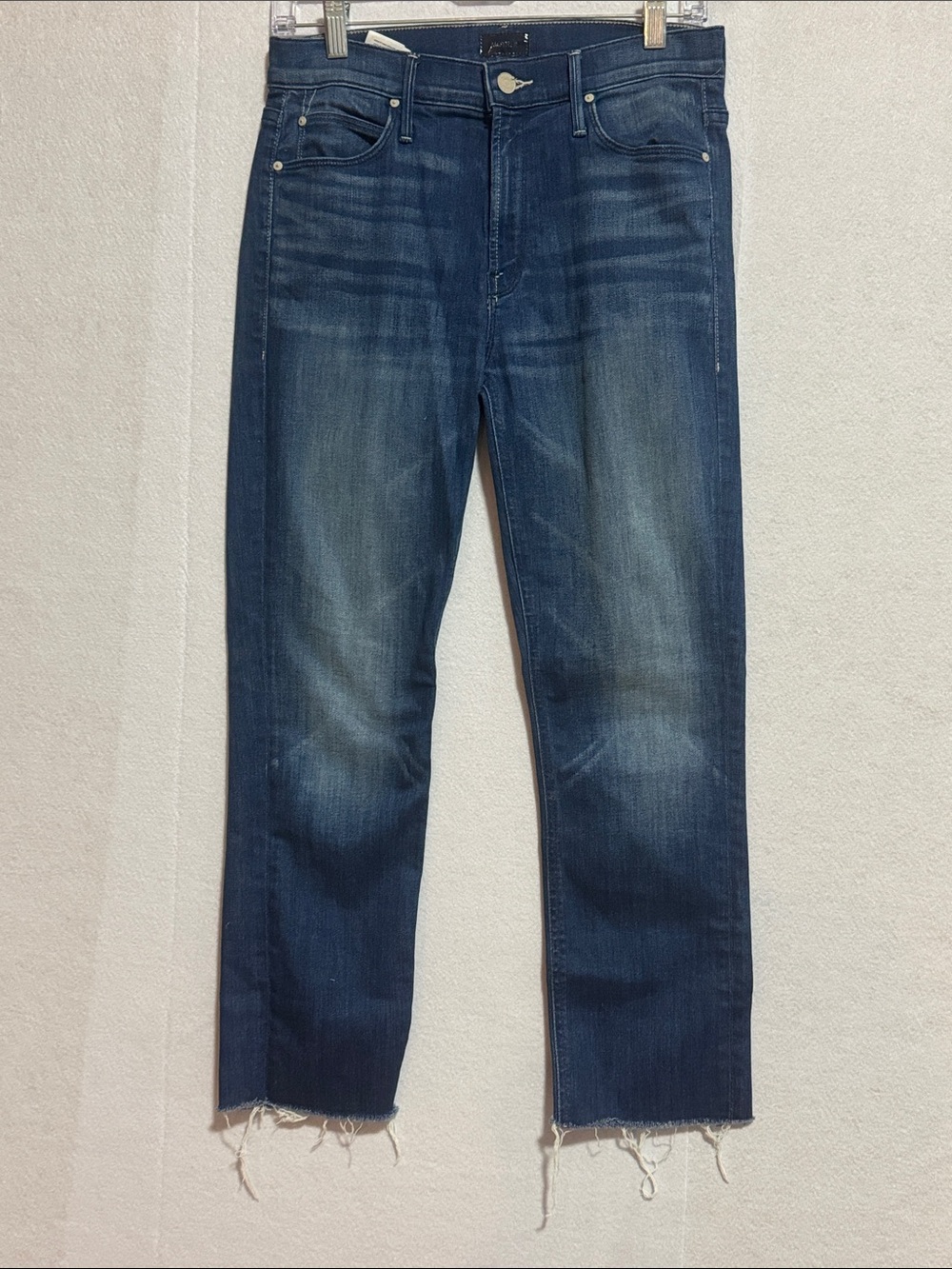 MOTHER Women's Mid Rise Dazzle Crop Frey Dark Denim Jeans with Raw Hem